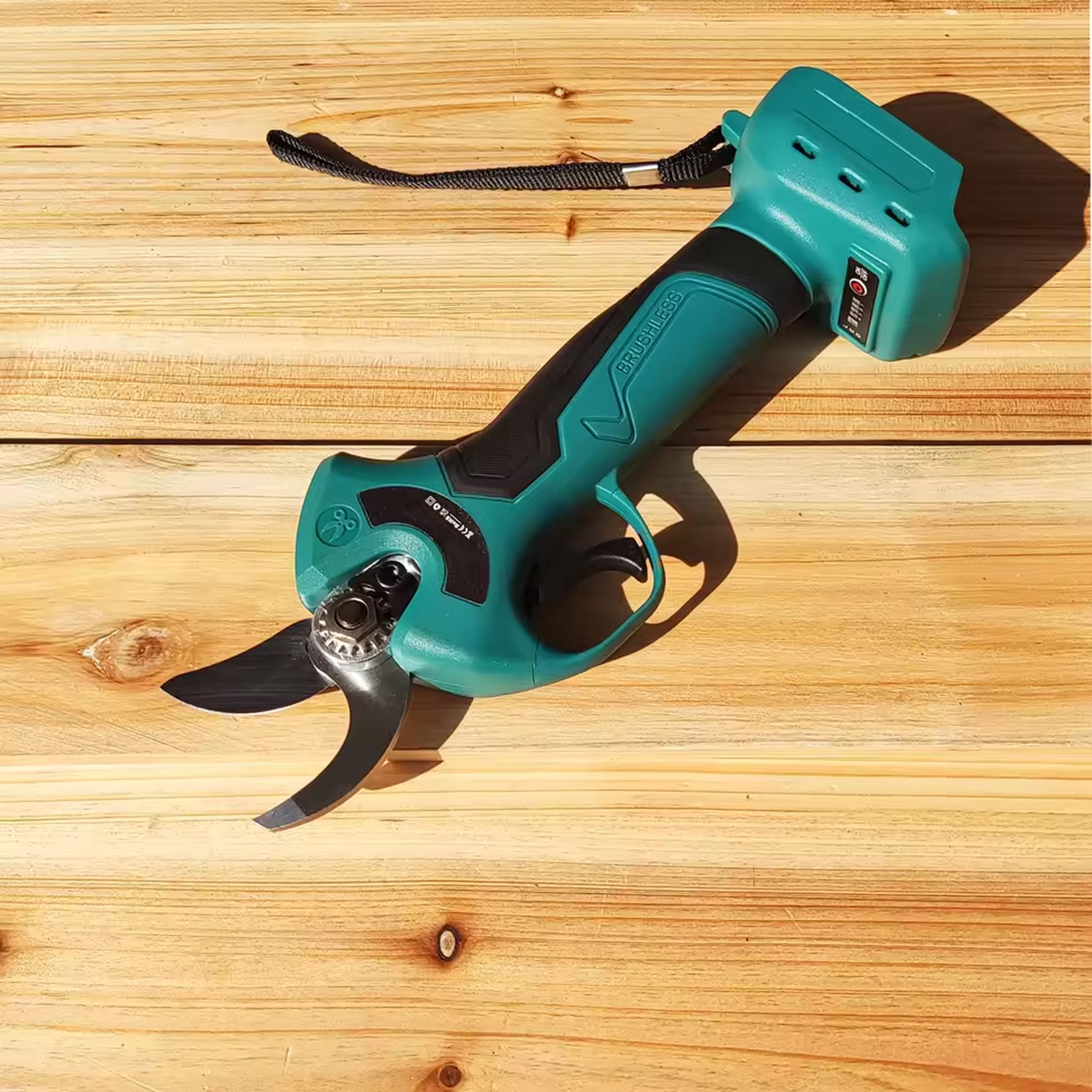 EdgePrune